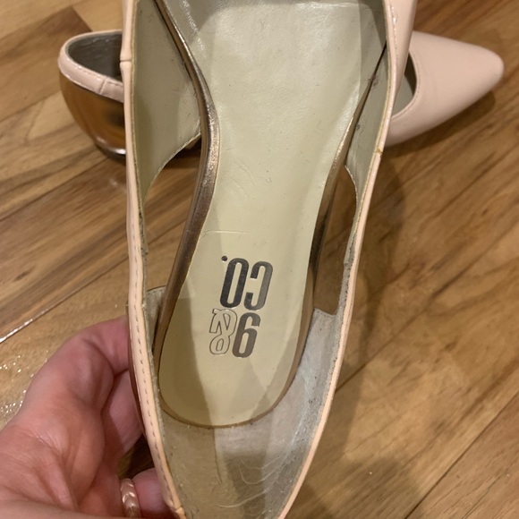 9 & Co. Rose Gold Flats - Picture 3 of 8